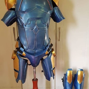 Gray Fox EVA Foam Cosplay Armor – Handmade Metal Gear Cyborg Ninja Suit – Custom Sci-Fi Costume with LED Visor