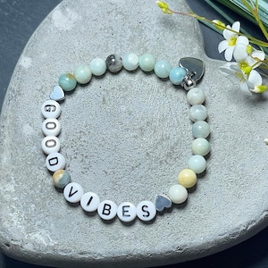 Pulsera Amazonita Good Vibes - Hematita de corazones - Motivación de regalo Sentirse bien Declaración de amuleto de la suerte - muchas piedras preciosas se pueden personalizar