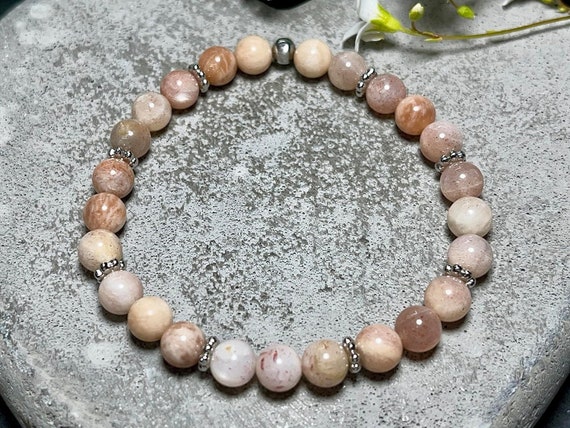 STONE BEAD BRACELET 6 MM W/GOLD BEADS SUNSTONE STONE BEAD BRACELET 6 MM W/GOLD BEADS SUNSTONE