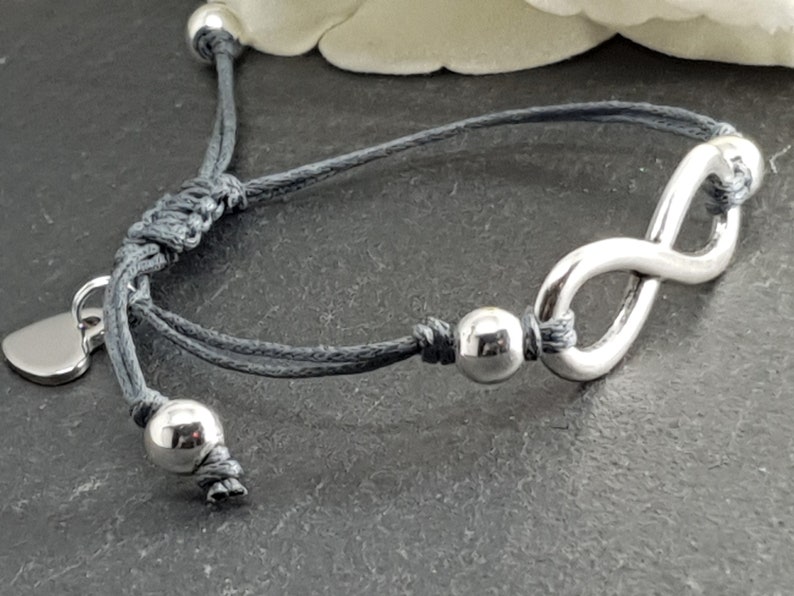 gift love Makramee bracelet Infinity bracelet hematite bracelet grey macramo earm band infinite bracelet macramee infinity bracelet