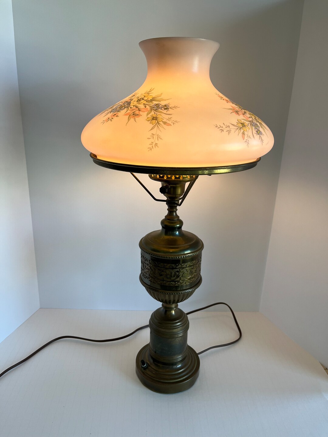Vintage Antique Brass Hurricane Table Lamp - Etsy