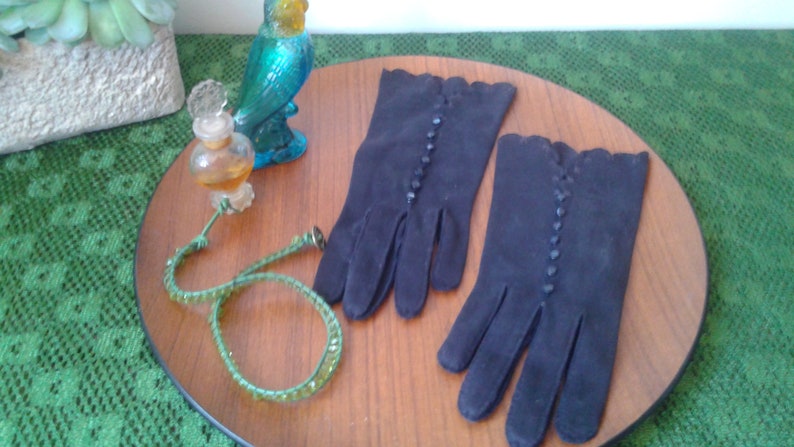 Black Vintage Gloves