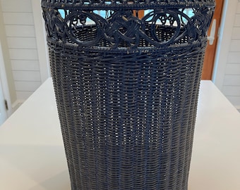 Paragüero o cesto de basura de mimbre azul, acabado envejecido