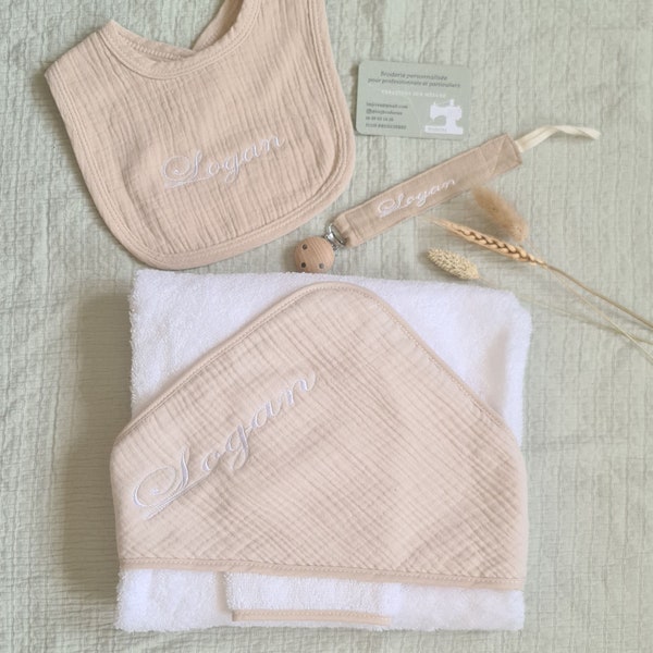 Cape de bain et gant GAZE de COTON personnalisable au prénom de votre bébé.