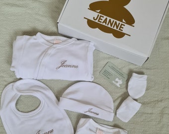Birth box | velvet pajamas set, hat, bodysuit, mittens personalized with baby's first name using embroidery