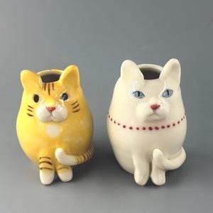 Handmade Mini Cat Pot, Porcelain