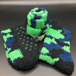 Men's FLUFFY SOCKS CUPCAKE Cosy Sock Cupcake Calorie Free Cupcake Sock Cupcake Gift Fuzzy Socks Gift Cosy Sock Present Green Camouflage