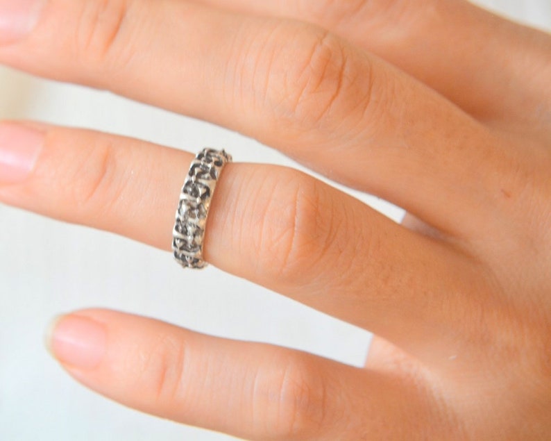 3 finger bar ring