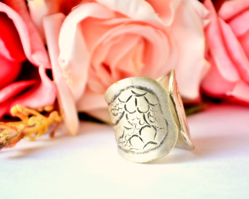 Mid Finger Ring Mens Ring Tube Curve Texture Ring Spiral engraved Ring 108 Big Size Ring Broad Maxi Band Ring Hammered Wide Ring