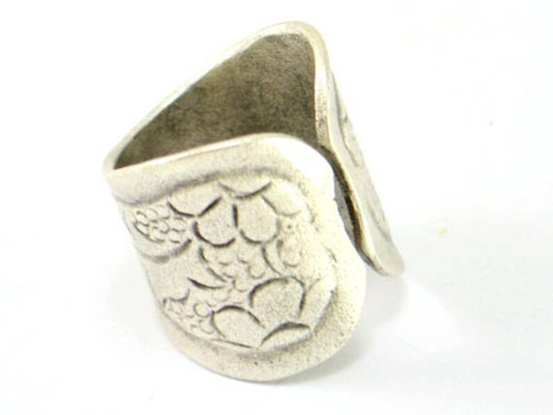 Mid Finger Ring Mens Ring Tube Curve Texture Ring Spiral engraved Ring 108 Big Size Ring Broad Maxi Band Ring Hammered Wide Ring