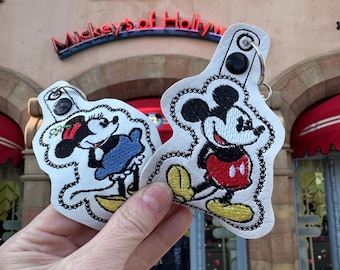 Classic Mickey & Minnie mouse ear holder, Minnie Park mouse ear holder or carrier, Classic Mickey ear holder, Minnie or Mickey ear holder