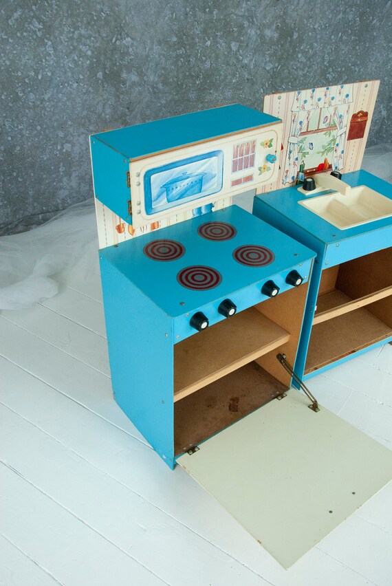 holly hobbie kitchen set