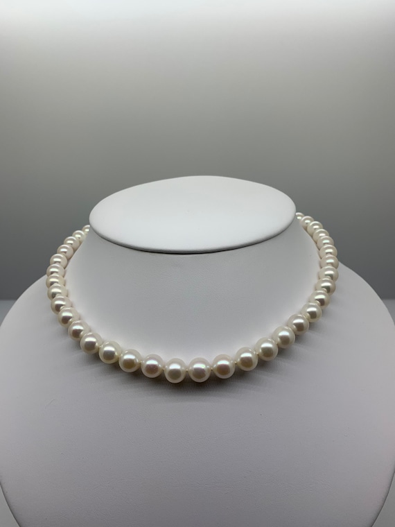 White Freshwater Keshi Pearl Necklace