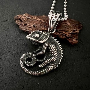 Steel Lizard Necklace, Steel Chameleon Pendant Necklace, Unisex Men&#39;s Reptile, Steel Necklace with Chameleon Pendant Stainless Steel Jewelry