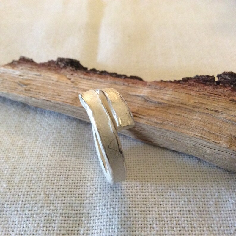 High Quality Strong wedding ring SIDE BY SIDE Hammered solid Silver ring Friendship
