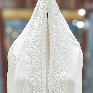 Rhea Mul White Dupatta