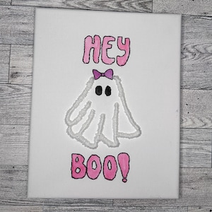 Ghost Embroidery Kit on Canvas, Hand Sewing, Yarn and Thread Ghost on Canvas, Beginner Halloween Embroidery Kit, Pick and Stitch Embroidery
