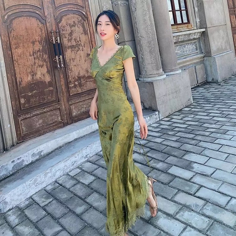 Elegant Green V-Neck Satin Jacquard Dress Women Backless Maxi Lace Dress image 6