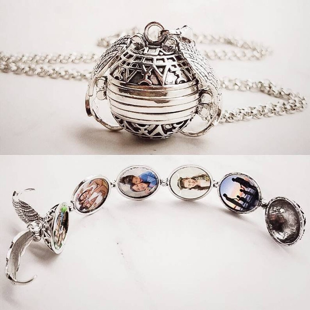 Locket that hotsell holds 6 pictures