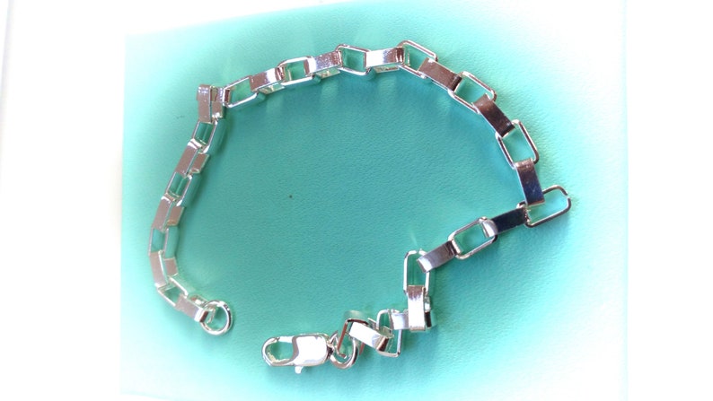 with Luxury Display Box and FREE Shipping 8in long SALE 25/% OFF Silver Venetian Box Link Bracelet by Inspirations