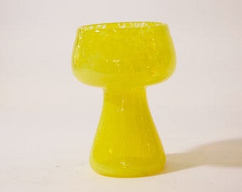 Mushroom Cup: Lily Yellow