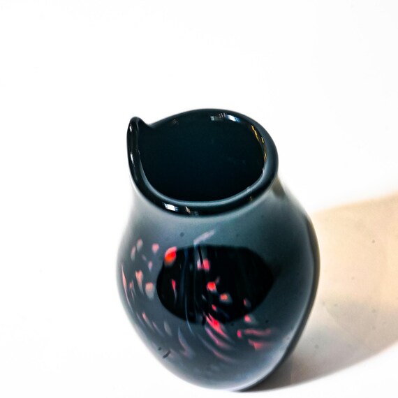 吹きガラスの抽象的な花瓶 - 黒と赤 - Etsy 日本