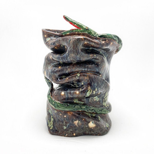 Folded Vase w/ Green Snake! (#904)*