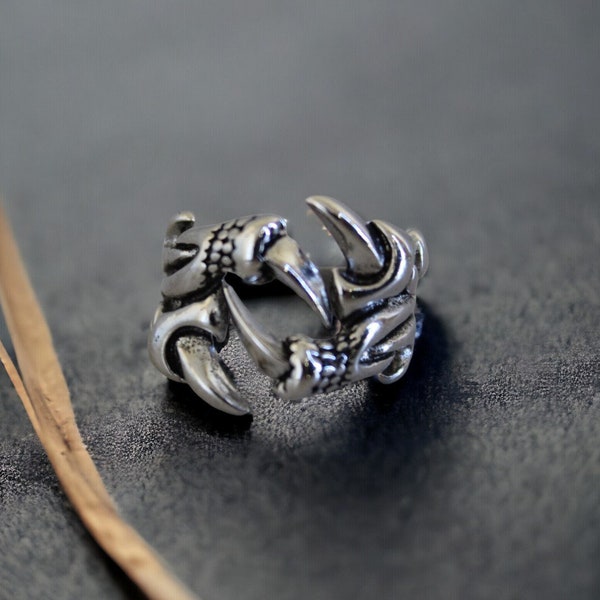 Dragon Claw Ring, Silver Claw Ring, Adjustable Ring, Animal lover gift, Boyfriend Gift, Unisex Gift, Dragon lovers gift