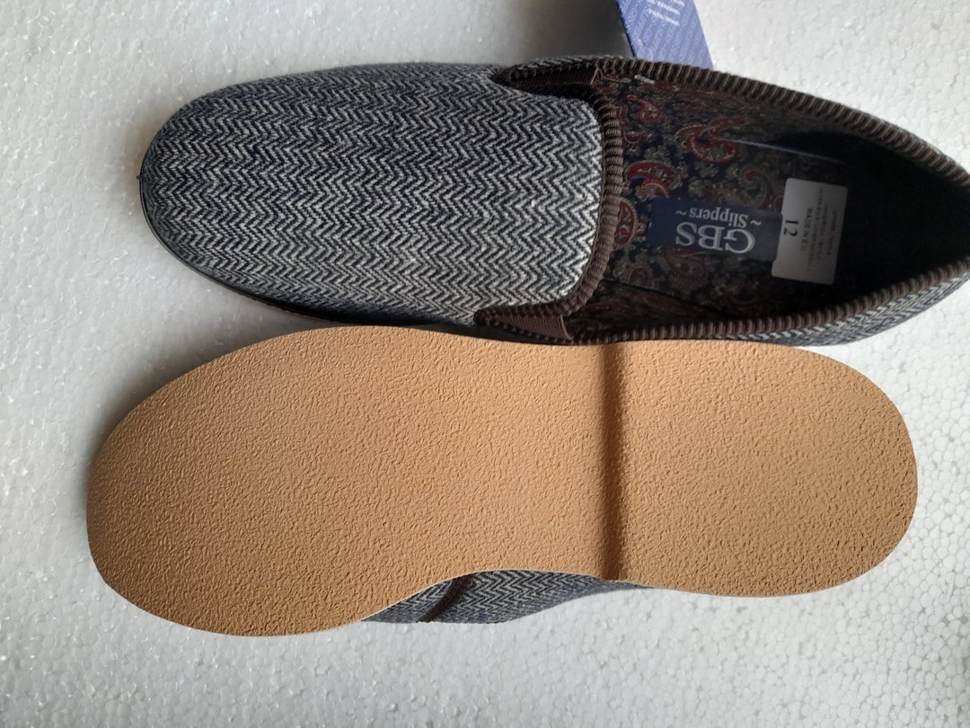 Traditional British Made Slippers Size UK 12 EU 47 USA 12.5 Vintage