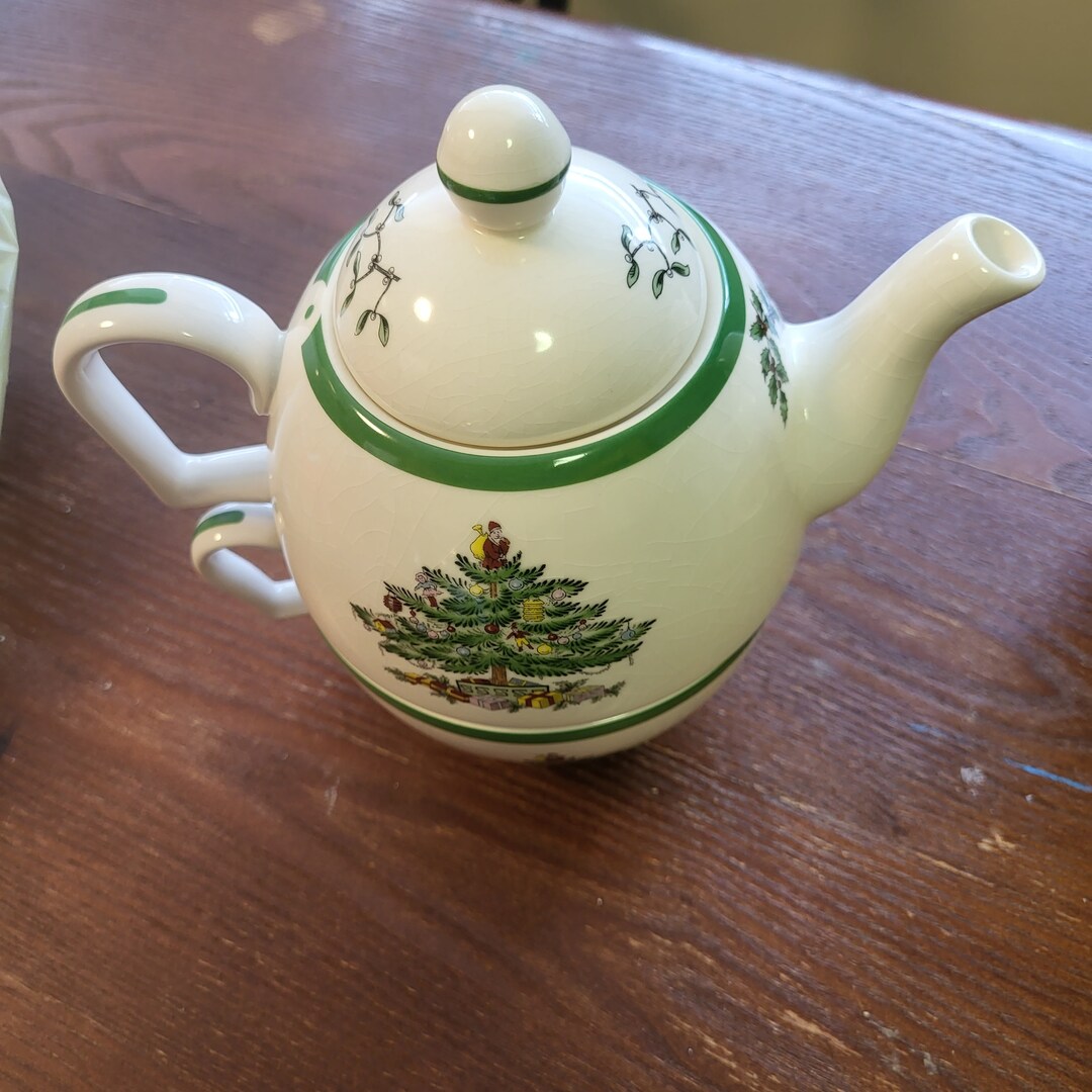 Spode Christmas Tree Teapot