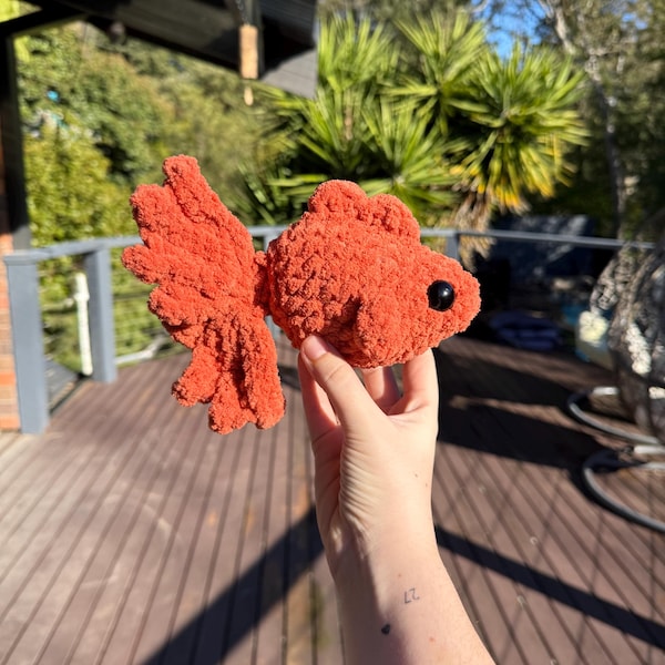 Patrón de crochet amigurumi del adorable pez dorado Mr. Fishy