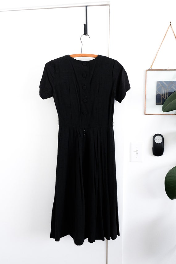 Black a-line linen dress, vintage, button back wi… - image 8