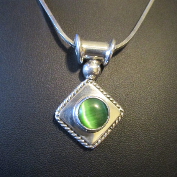 Sterling Silver Cat's Eye Necklace