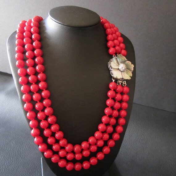 Vintage Red Bead Necklace - image 3