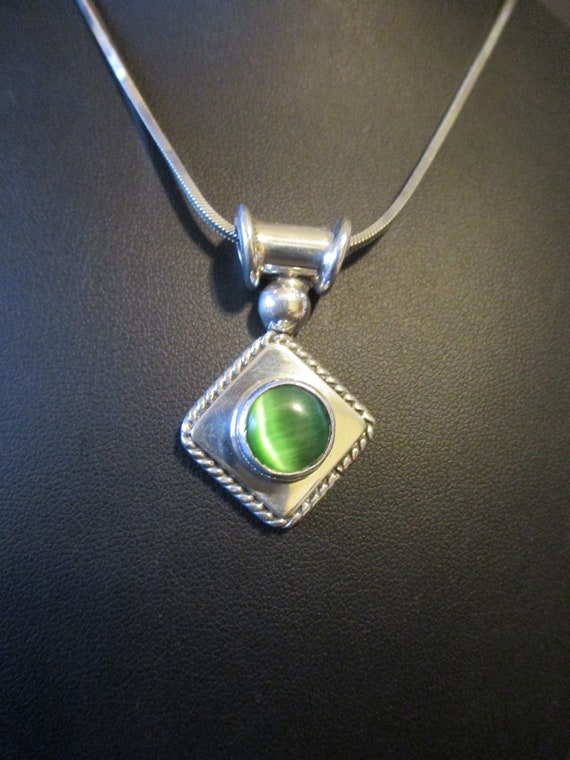 Sterling Silver Cat's Eye Necklace