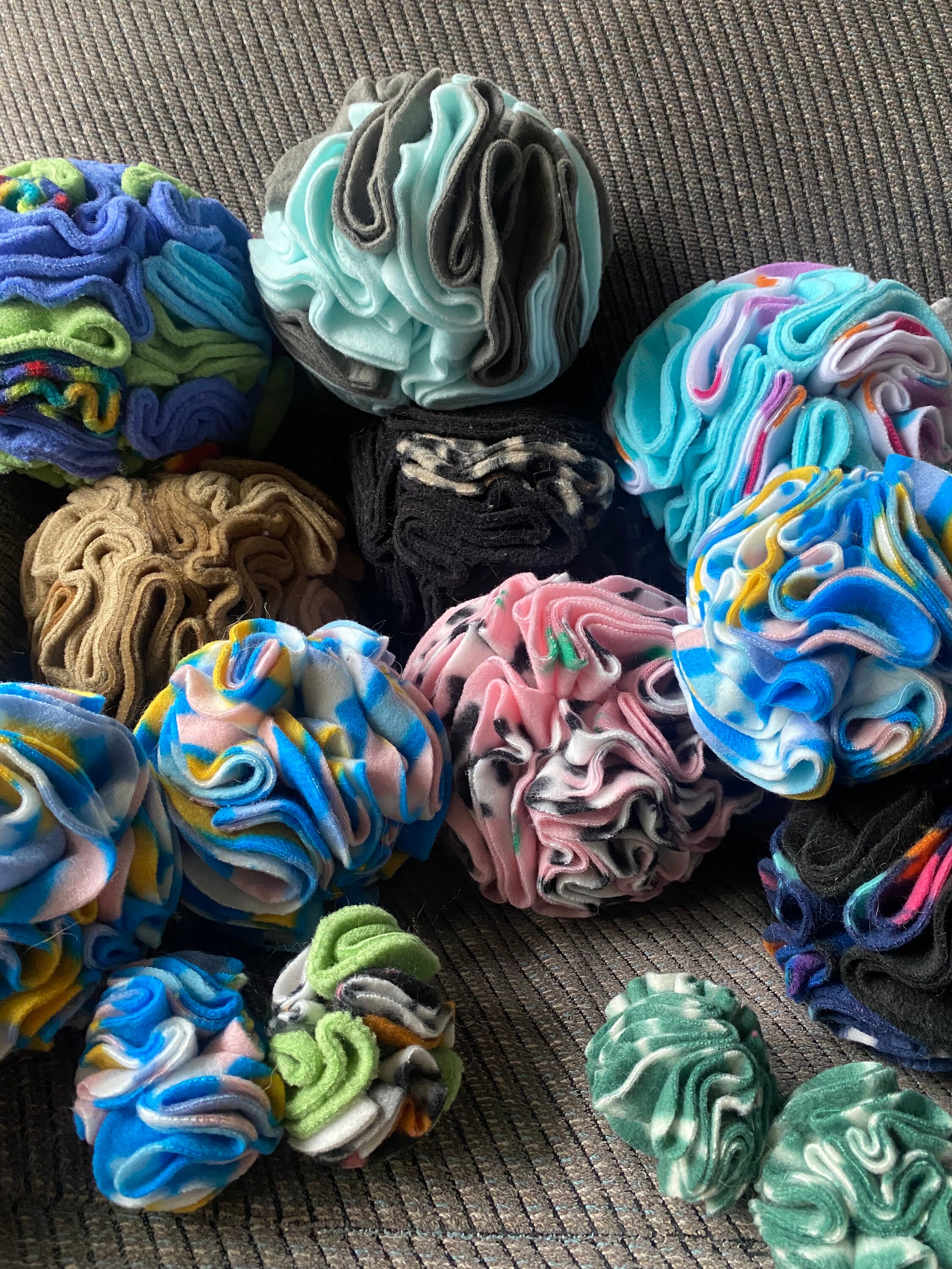 snuggle ball enrichment *3 sizes*