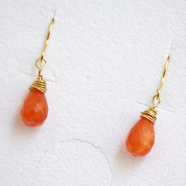 Carnelian Earrings, Briolette Gold Wire Wrapped Gemstone Earrings, Birthstone Summer Earrings, 17th Anniversary Gift, Earrings Gift for her