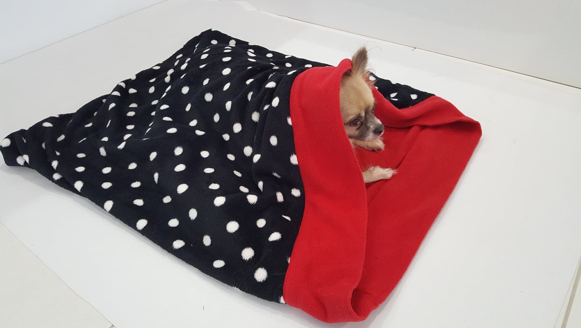 Dachshund bed, Dog bed, Snuggle bed, Italian greyhound.