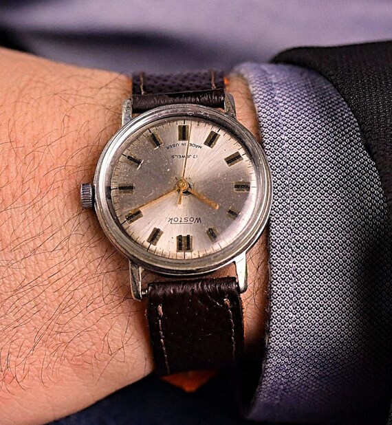 Mechanical Watch Vostok Vintage Mens Dress Watch Soviet Wind up