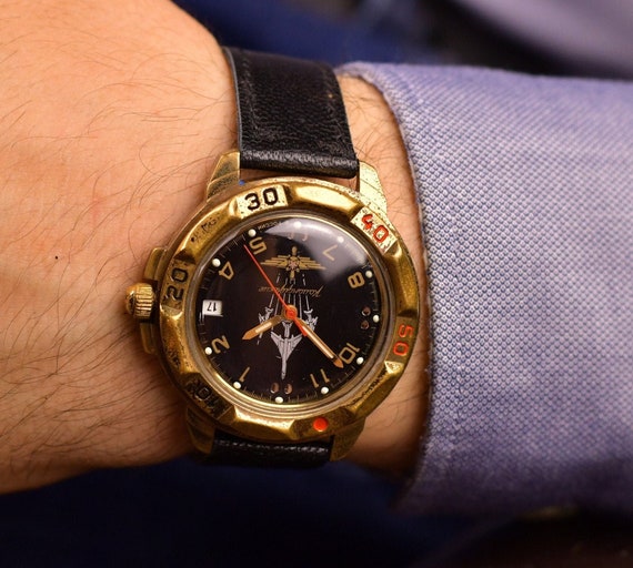 Reloj retro de los anos 90 para hombres reloj del ejercito negro con correa de cuero reloj de pulsera militar vintage sovietico ruso ideas de regalo de cumpleanos regalo militar Etsy Espana