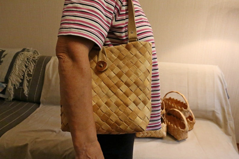 10 small baskets of birch bark and 1 big bag! Set