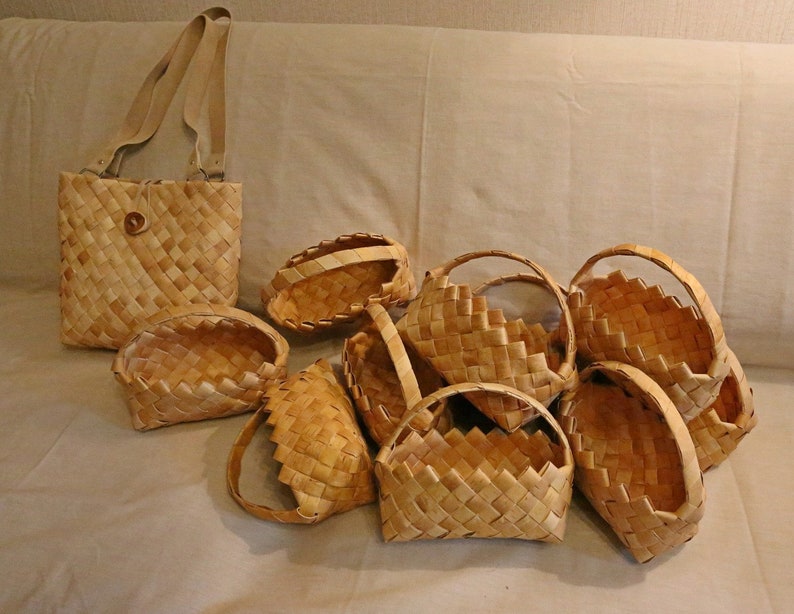 10 small baskets of birch bark and 1 big bag! Set