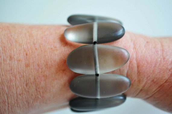 Translucent Bakelite bracelet.  Smoky grey gradua… - image 3