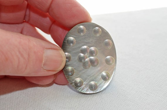 Large Statement MOP, Bone ring.  A carved layer o… - image 1