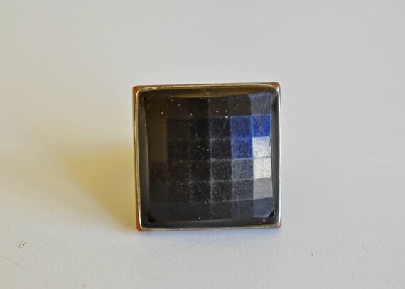 Square vintage Mood ring.  Brass backing and band… - image 3