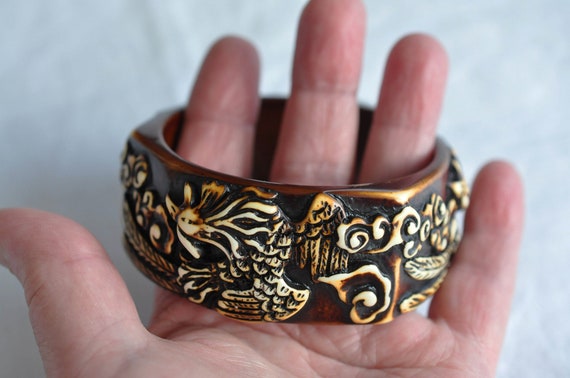 Intricately carved Bakelite bangle, bracelet.  Br… - image 6