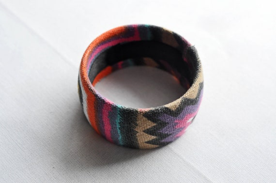 Psychedelic fabric covered wide bangle, bracelet.… - image 5