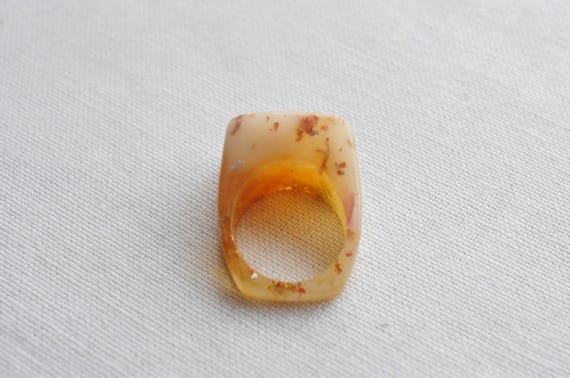 Marbled Lucite rectangle ring with flecks of gold… - image 5