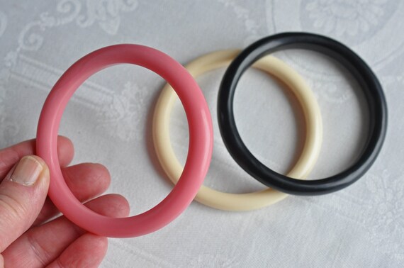 Pink, ivory and black spacer bangles.  Rockabilly… - image 4