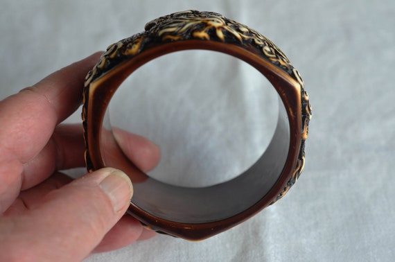 Intricately carved Bakelite bangle, bracelet.  Br… - image 3